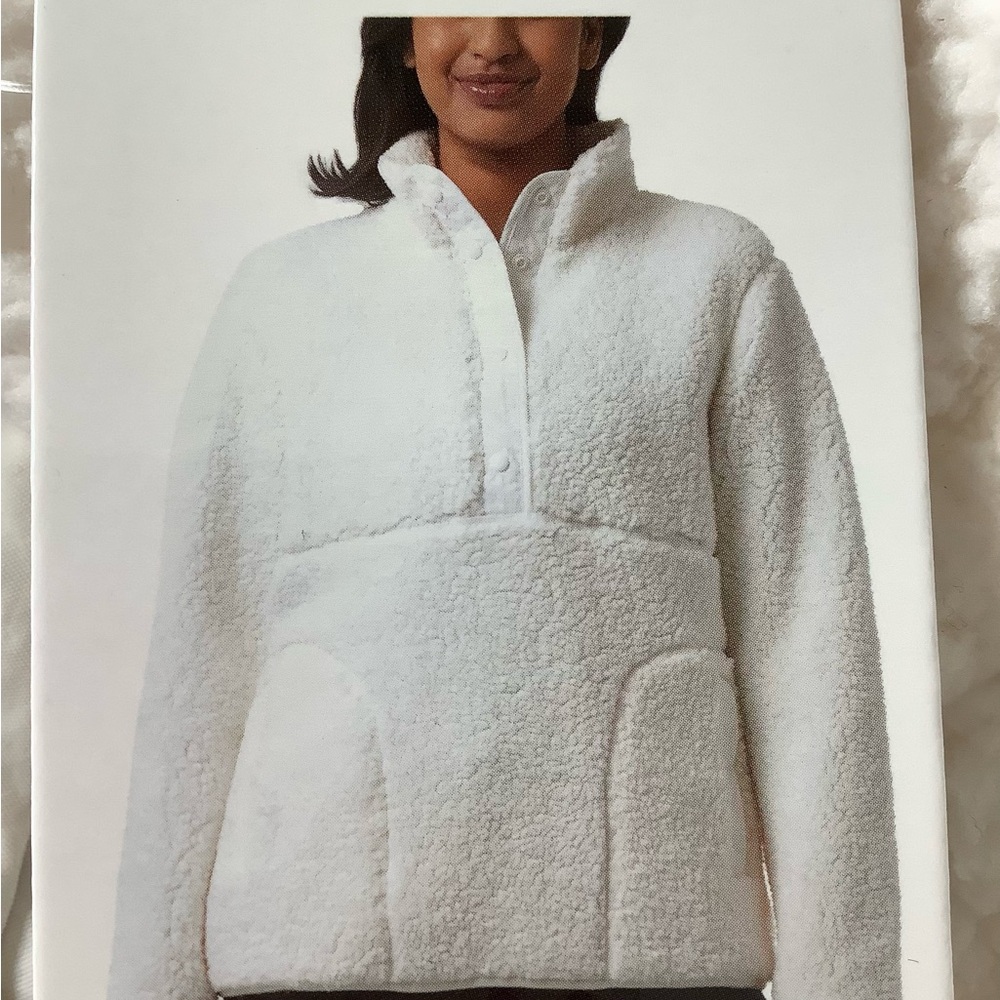 32 Degrees Women's White Teddy Jacket .. NWT